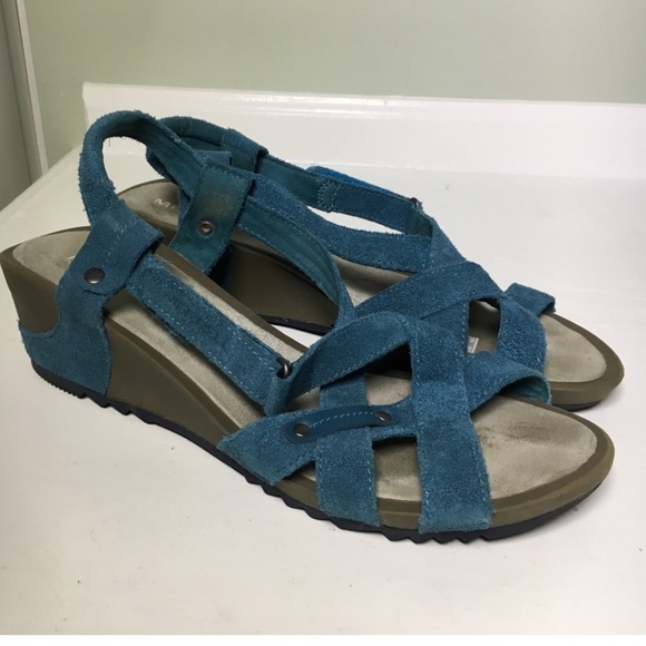 Merrell Sandals blue air cushion open toe Sandals 7 - Picture 1 of 3